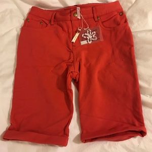 Matilda Jane stretchy shorts size 14 (tween) NWT